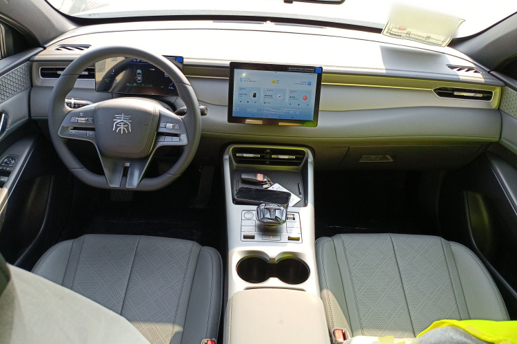 比亚迪 秦PLUS 2025款 DM-i 智驾版 55KM领先型中控内饰12