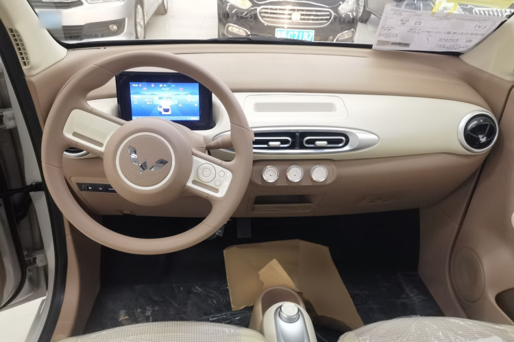 五菱汽车 宏光MINIEV 2025款 四门版 进阶款中控内饰12