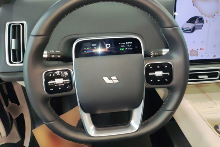 理想汽车 理想L6 2024款 Max中控内饰13