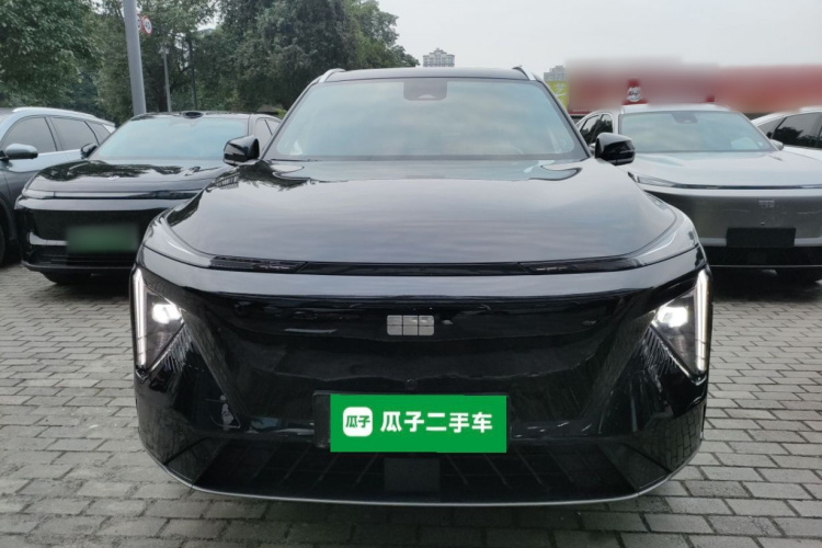 吉利银河 银河L7 2024款 1.5T 115km 星舰 龙腾版车身外观2