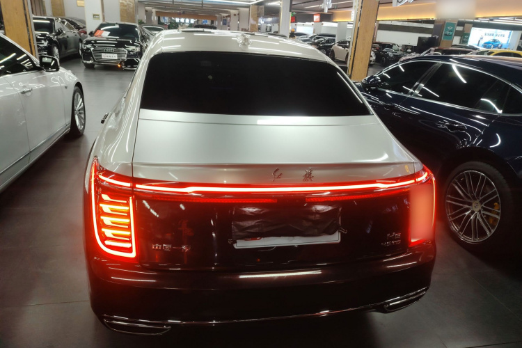 红旗H9 2022款 2.0T 智联旗畅版车身外观6002