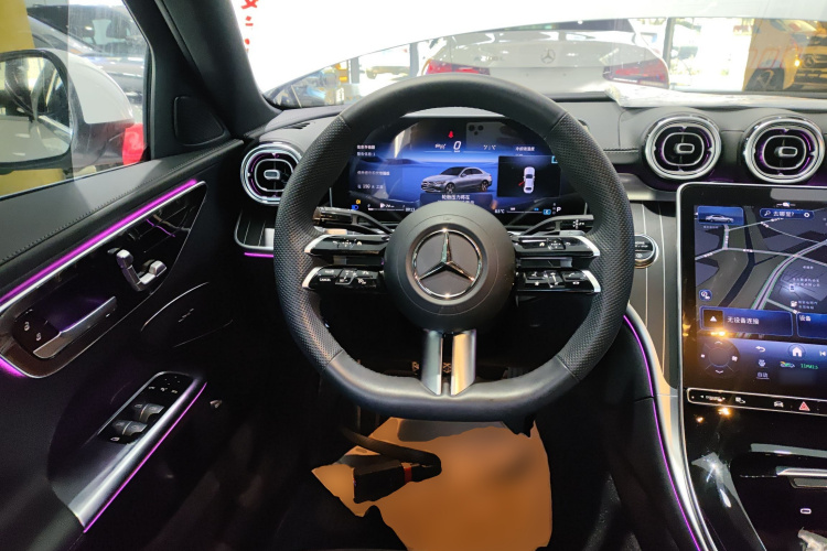 奔驰C级 2024款 改款二 C 260 L 运动版局部细节13