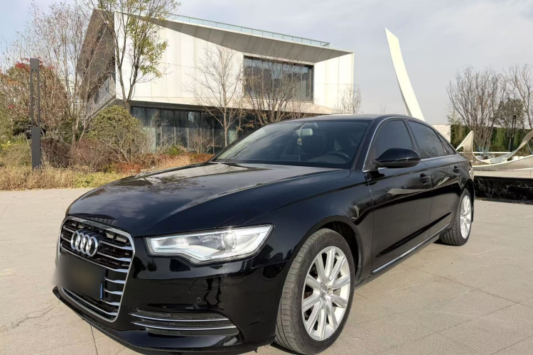 奥迪A6L 2014款 30 FSI 舒适型车身外观1