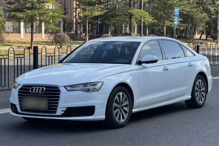 奥迪A6L 2017款 TFSI 舒适型车身外观1