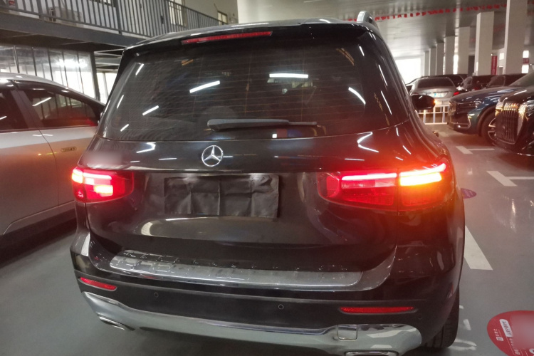 奔驰GLB 2020款 GLB 180 时尚型车身外观6004