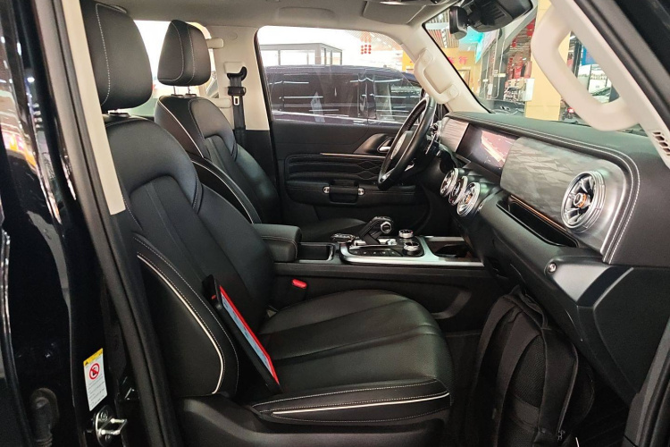 坦克300 2021款 城市版 2.0T 很有型局部细节41