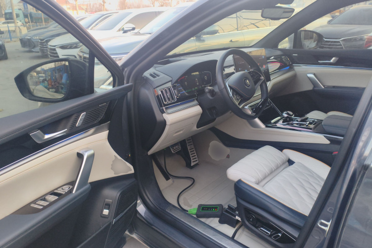 比亚迪 唐新能源 2022款 DM-p 215KM 四驱旗舰型中控内饰7003