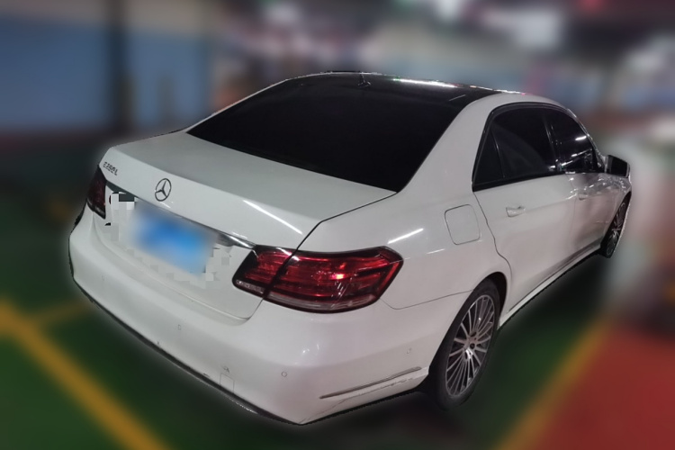 奔驰E级 2014款 E 260 L 豪华型车身外观6005