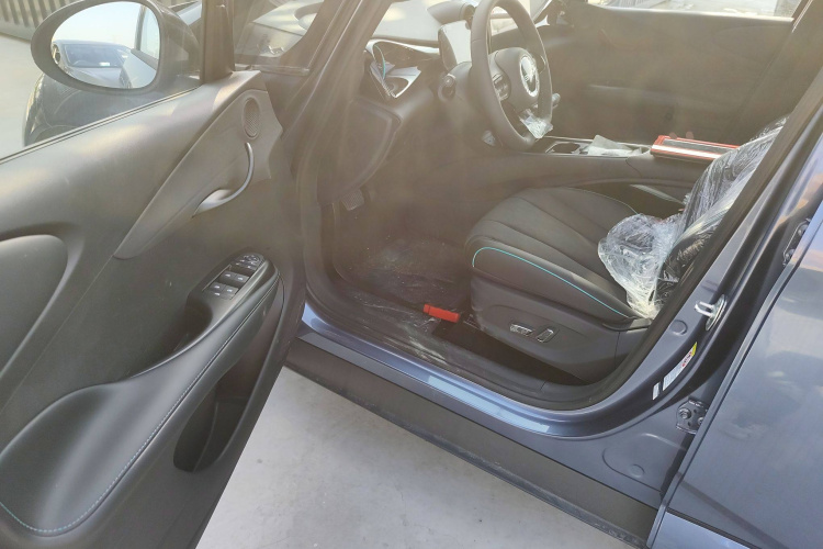 比亚迪 海豚 2025款 420km 自由版中控内饰7003