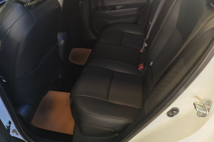 丰田C-HR 2023款 2.0L 领先版中控内饰21