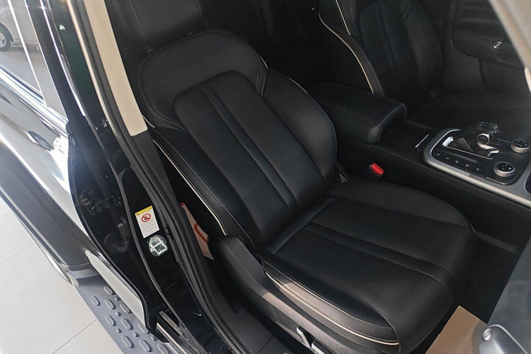 坦克300 2021款 越野版 2.0T 征服者局部细节41