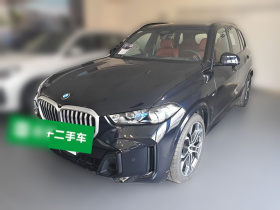 宝马X5 2023款 xDrive 40Li 尊享型M运动曜夜套装