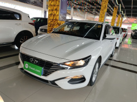 现代 菲斯塔 2019款 240TGDi 舒适版 国VI