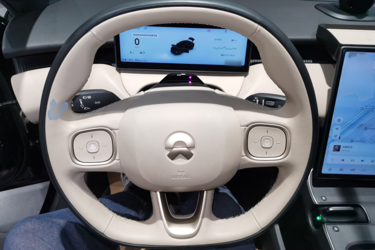 蔚来ET5 2022款 75kWh中控内饰13