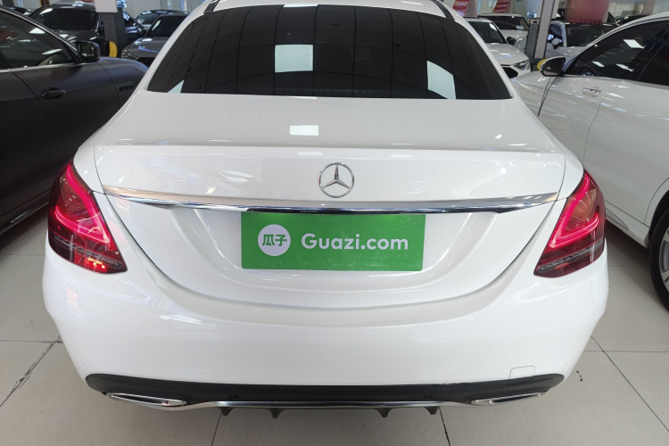 奔驰C级 2020款 改款 C 200 L 时尚型运动版车身外观6