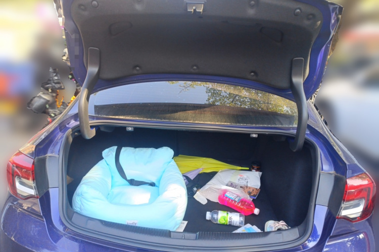 别克 君威 2021款 改款 GS 28T 精英型中控内饰23