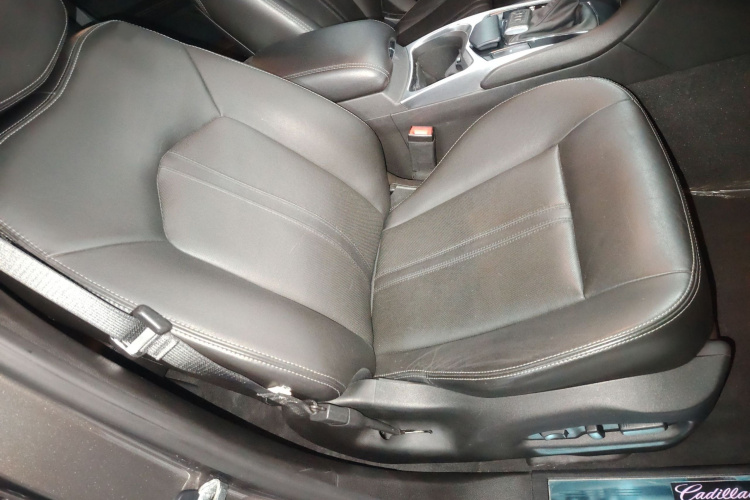 凯迪拉克SRX 2013款 3.0L 精英型局部细节41