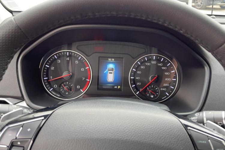 哈弗H6 2021款 运动版 1.5T 自动精英智联型 六边形格栅中控内饰14