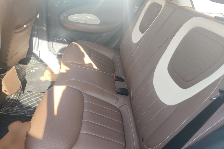 五菱汽车 五菱缤果 2023款 203km 舒享款中控内饰21