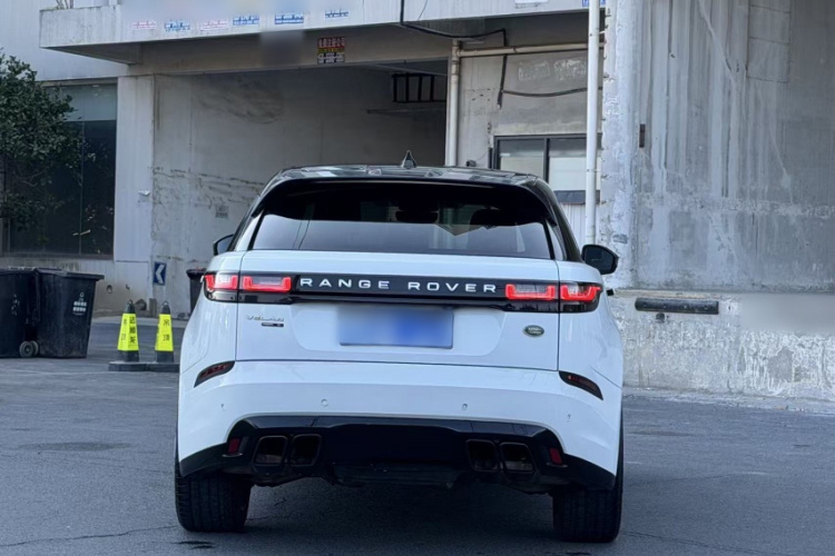 路虎 揽胜星脉 2017款 P250 S车身外观6007