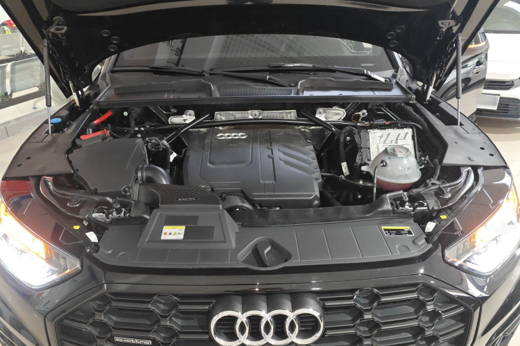 奥迪Q5L 2025款 45周年典藏版 45 TFSI 豪华动感型局部细节24