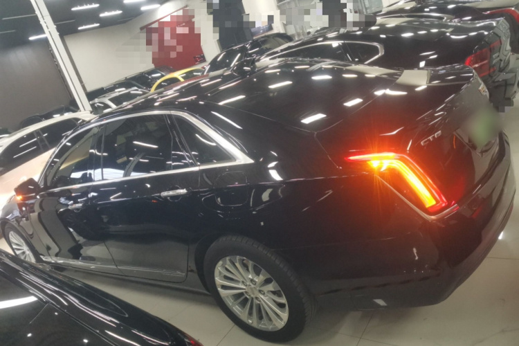 凯迪拉克CT6 PLUG-IN 2017款 30E 领先型车身外观4