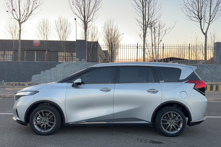 海马7X新能源 2022款 7X-E 纯电旗舰型车身外观6006