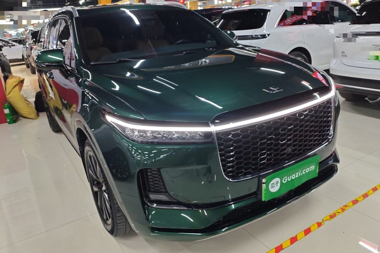 理想汽车 理想ONE 2021款 增程6座版车身外观3