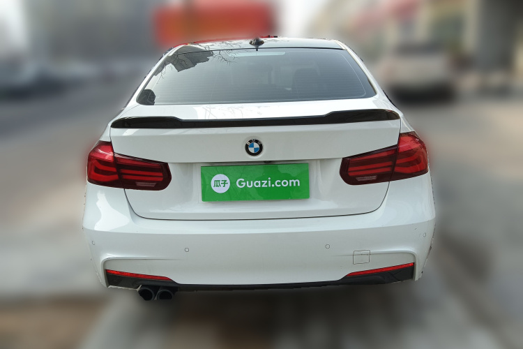 宝马3系 2019款 320i M运动曜夜版车身外观6004