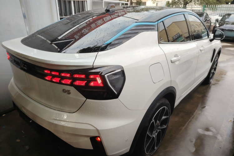 领克05 2020款 2.0TD 两驱耀Halo车身外观6005