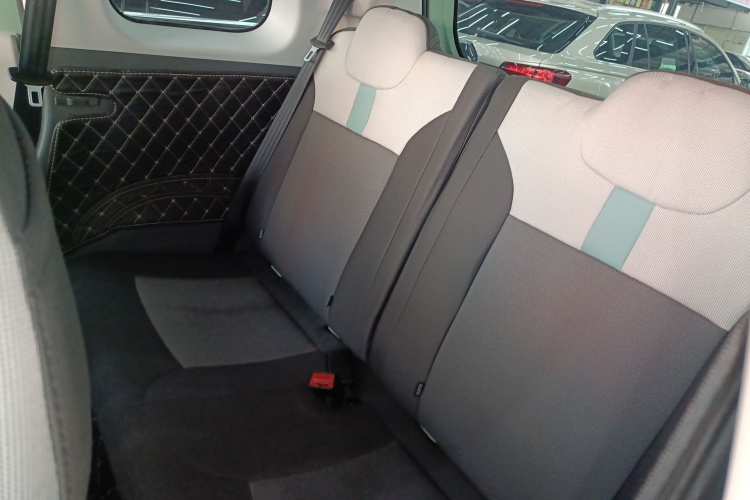 长安启源 长安Lumin 2022款 155km 清甜款中控内饰21