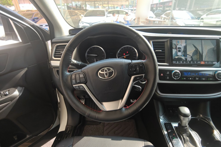 丰田 汉兰达 2015款 2.0T 四驱豪华版 7座中控内饰13