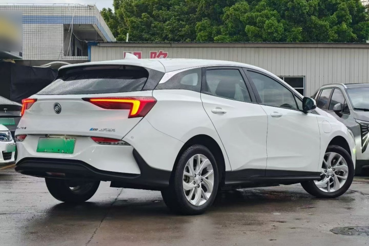 别克 微蓝6 2024款 430km 舒享版车身外观6004