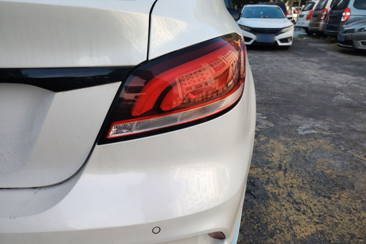 名爵 MG6 2019款 20T 自动Trophy竞技版+运动尾排竞速套装车身外观6006