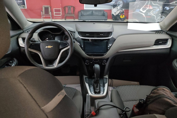 雪佛兰 迈锐宝 2016款 1.6T 自动舒适版中控内饰12