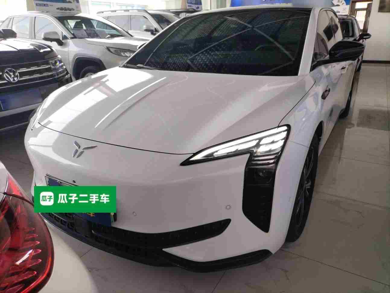 宝鸡二手红旗EH7 2024款 开一年亏多少？