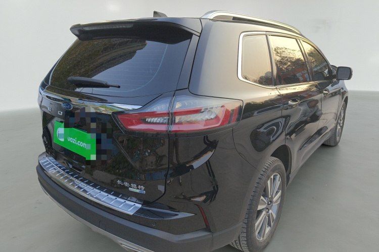 福特 锐界 2022款 PLUS EcoBoost 245 四驱铂锐型 7座车身外观7