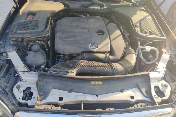 奔驰E级 2019款 改款 E 300 L 时尚型局部细节24