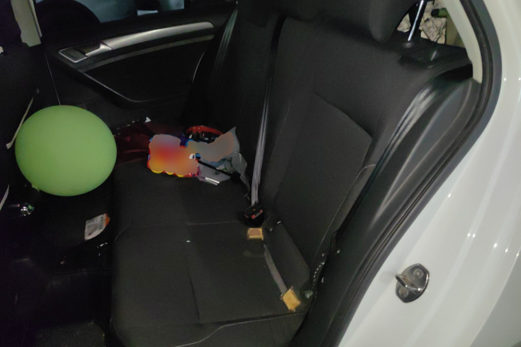 大众 高尔夫 2015款 1.6L 自动时尚型中控内饰21