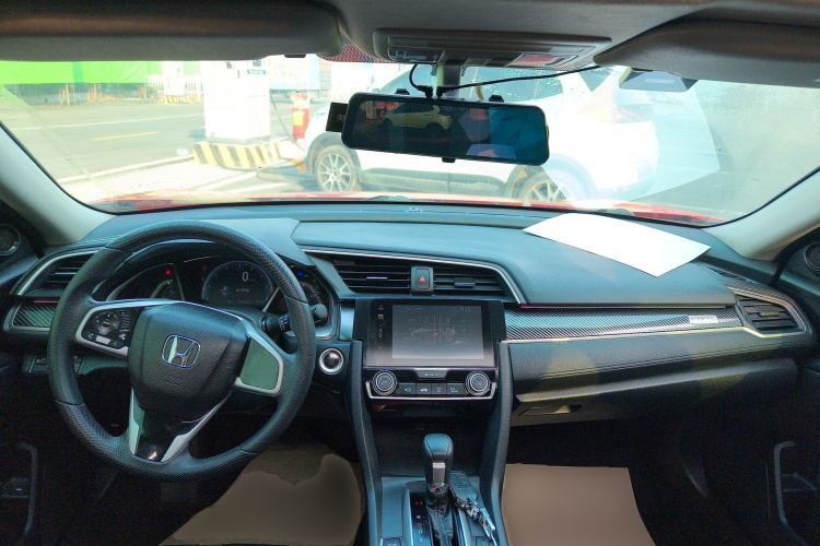本田 思域 2016款 220TURBO CVT豪华版中控内饰12