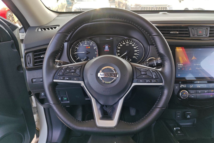 日产 奇骏 2020款 2.0L XL Premium CVT 2WD智联尊享版局部细节13