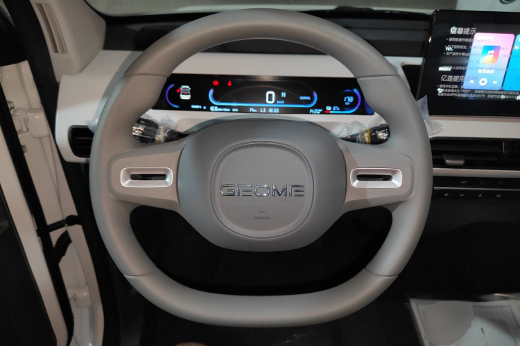 吉利银河 2024款 熊猫mini 200km 耐力熊中控内饰13