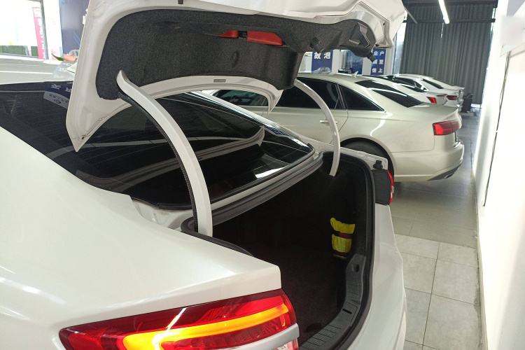 福特 蒙迪欧 2020款 EcoBoost 180 时尚型局部细节23