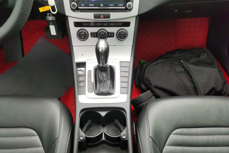 大众 迈腾 2015款 1.8TSI 领先型局部细节18