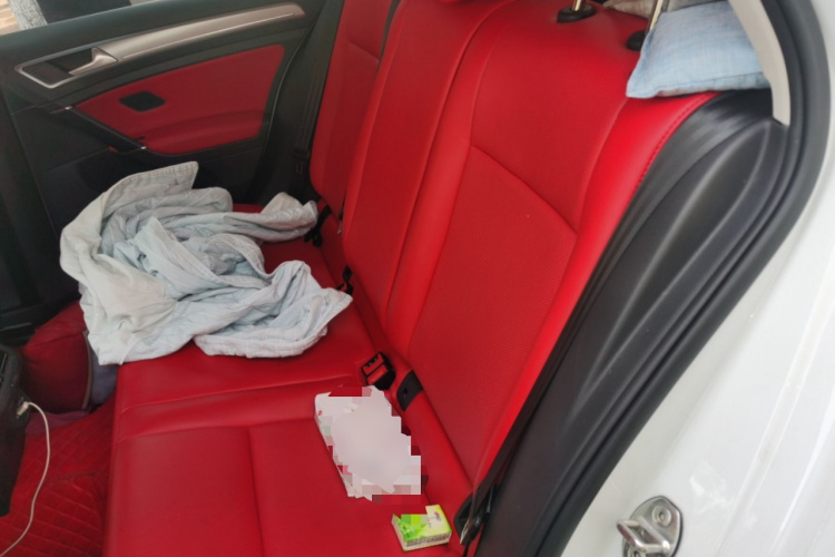 大众 高尔夫 2020款 200TSI DSG舒适进取版中控内饰21