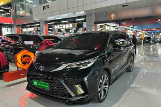 丰田 格瑞维亚 2022款 2.5L混动 尊爵版