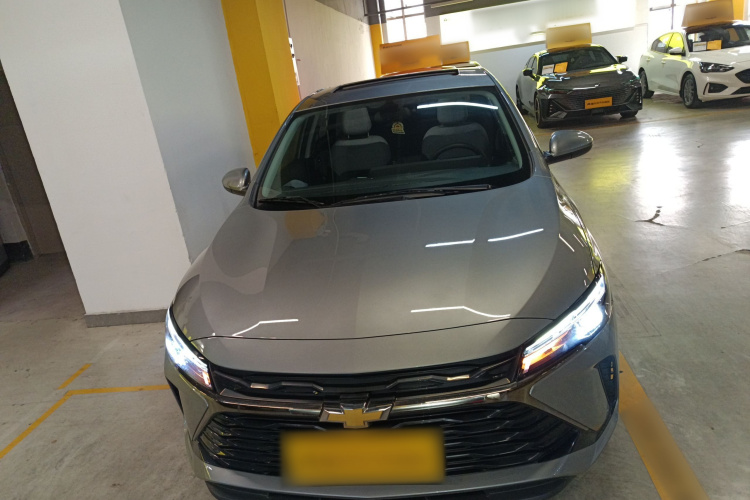 雪佛兰 科鲁泽 2024款 1.5L 双离合悦享版车身外观2