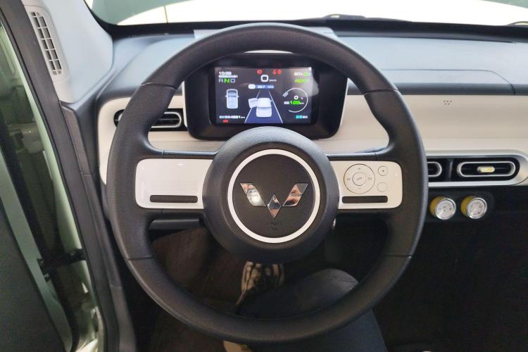 五菱汽车 宏光MINIEV 2024款 第三代 215km 青春版中控内饰13