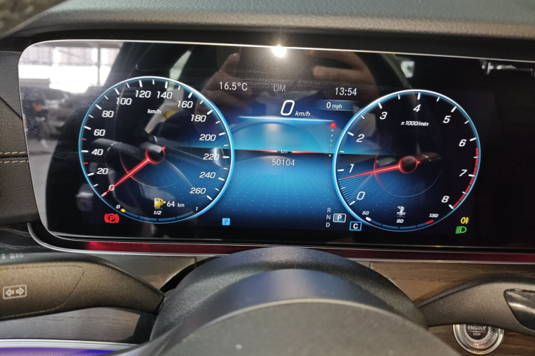 奔驰E级 2022款 改款二 E 260 L 运动型 4MATIC局部细节14