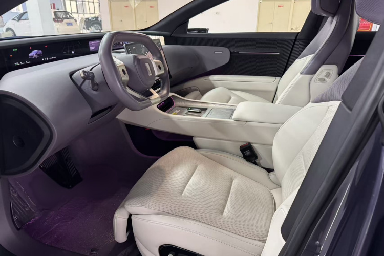 阿维塔12 2025款 Ultra增程版中控内饰7002